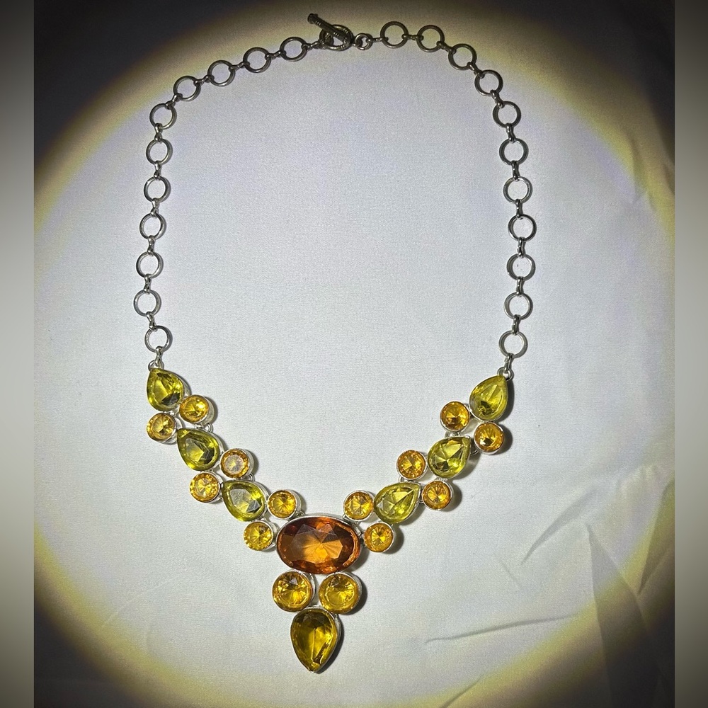 Statement necklace